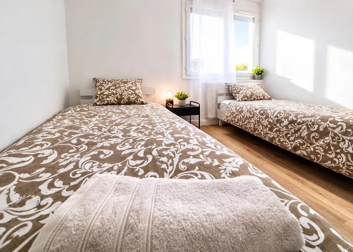 Апартаменты Emeraude Du Centre Confort Et Elegance *